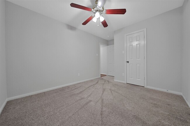 Building Photo - 12411 Brightwood Dr
