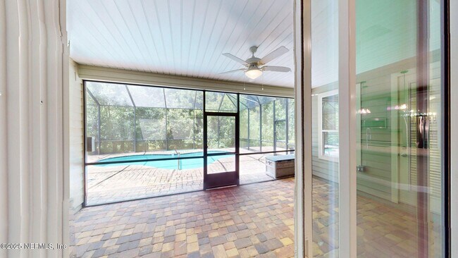 Building Photo - 614 Tintamarre Dr