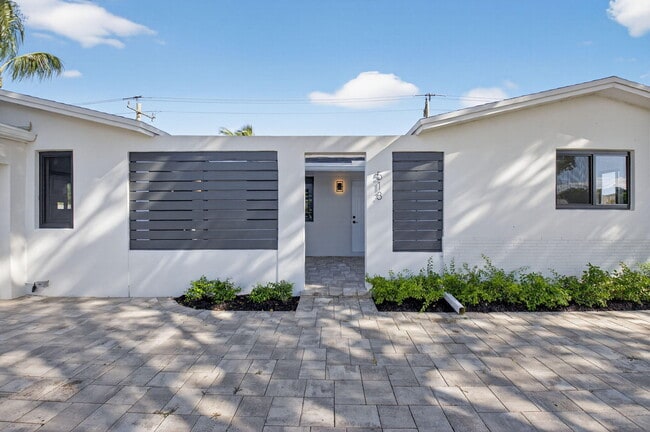 Building Photo - 513 Lindell Blvd