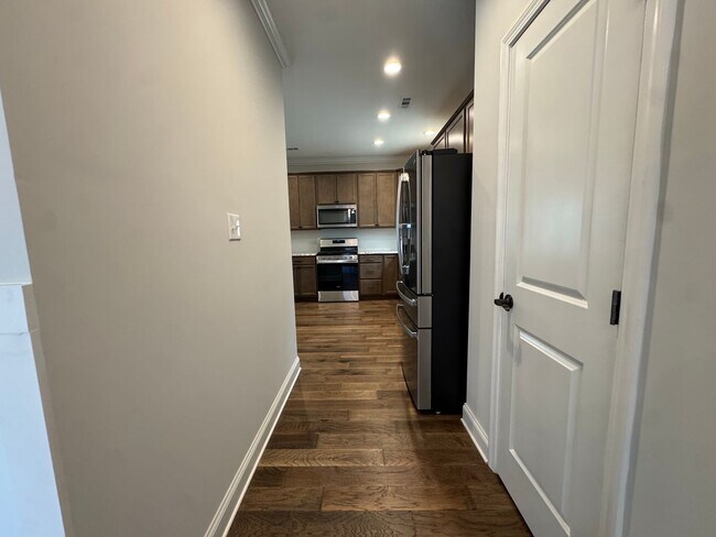 Building Photo - Modern Living on Myrtle Ridge Lane!