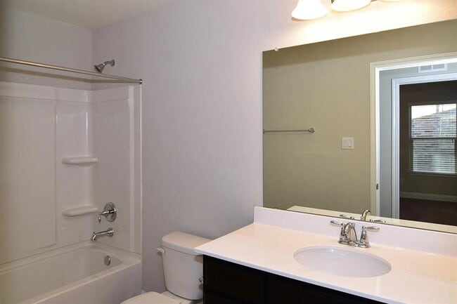 Building Photo - 1050 Kenney Fort Crossing