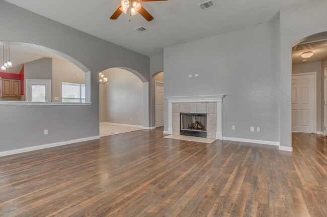 Building Photo - 311 Gainer Dr