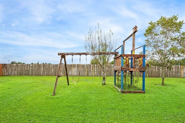 Building Photo - 3402 Fox Ct