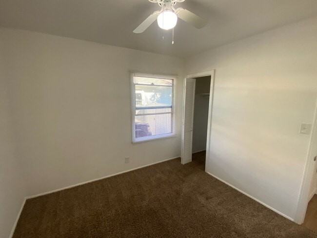 Building Photo - Three bedroom home in Lakewood now available!