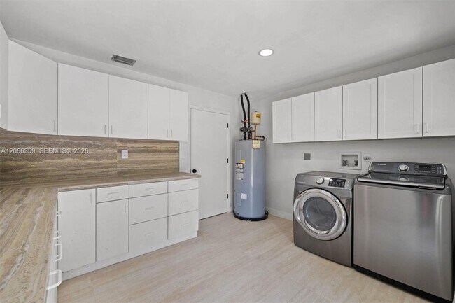 Building Photo - 11770 Griffing Blvd