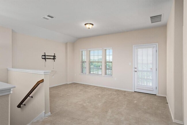Building Photo - 5425 Kara Dr
