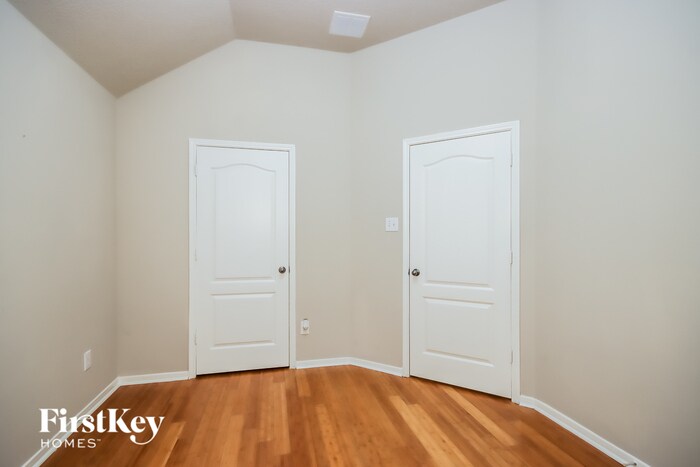 Building Photo - 31223 Rainwood Park Ln