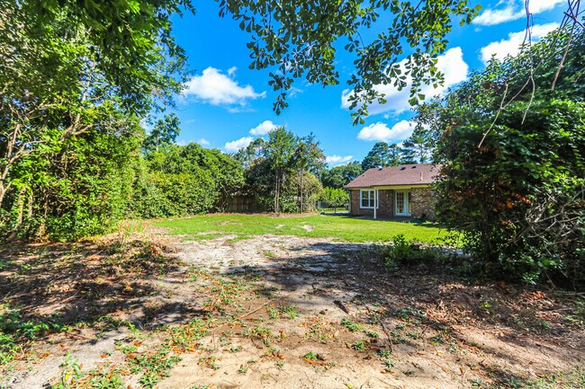 Building Photo - 3932 Creekwood Ln