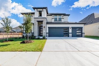 Building Photo - 920 Old Gdn Rd