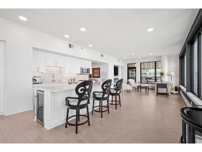 Building Photo - 740 Portland Ave