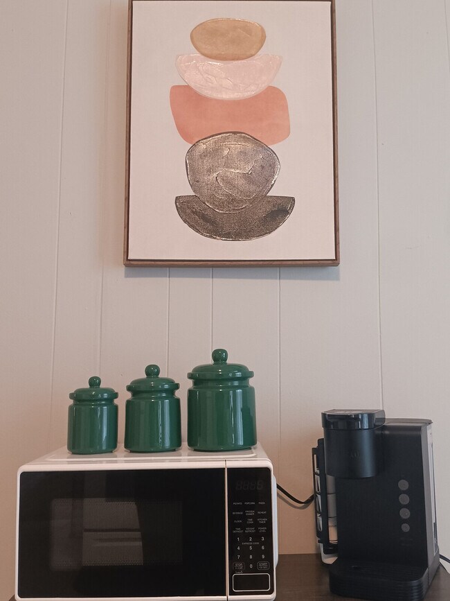 Building Photo - 125 Salina St