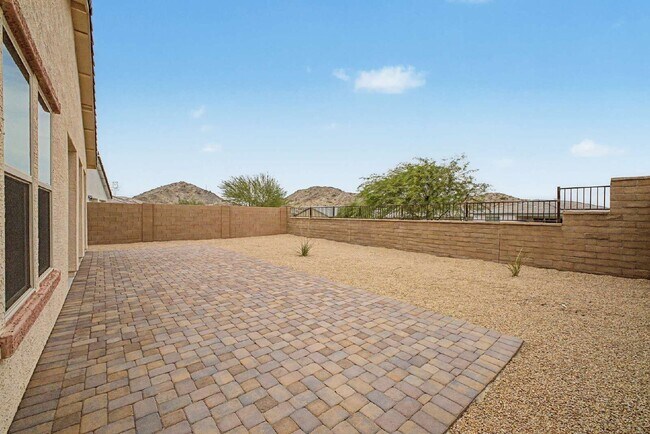 Building Photo - 8833 S 167th Ln