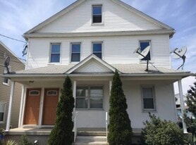 Building Photo - 139 N Third St