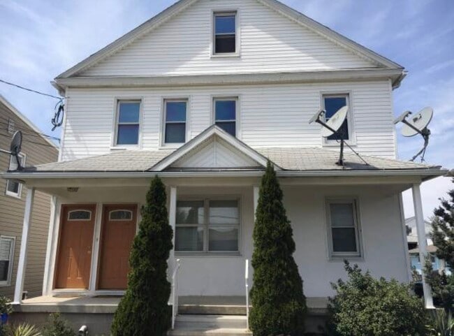 Building Photo - 139 N Third St