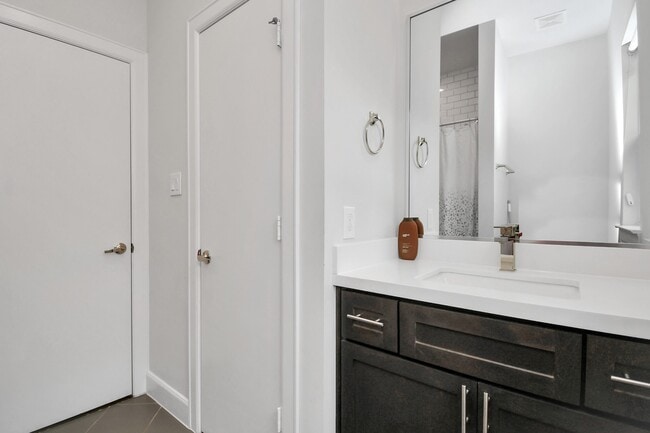 Building Photo - 326 Eado Park Cir