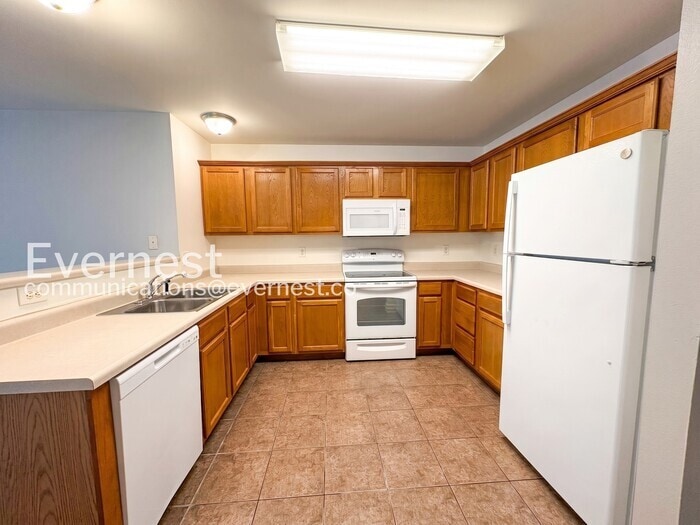 Building Photo - 10800 Frenchmen Loop
