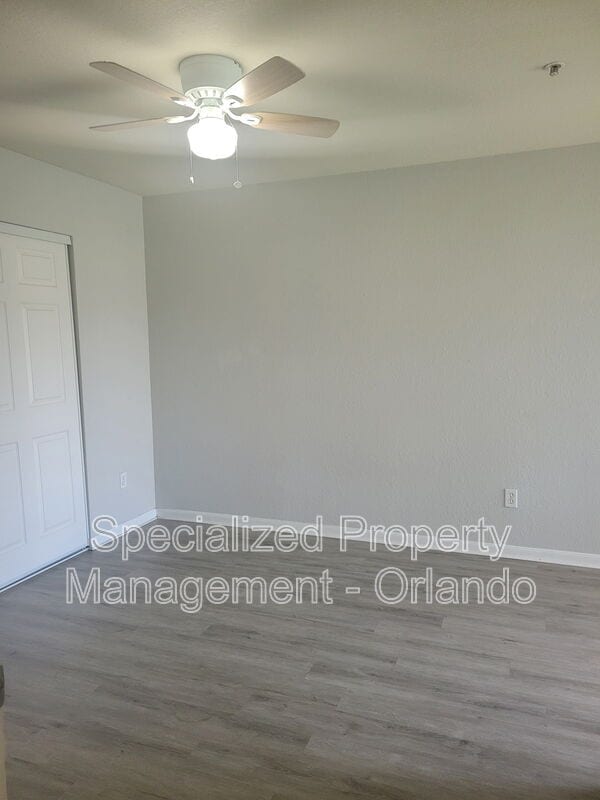 Building Photo - 9077 Lee Vista Blvd