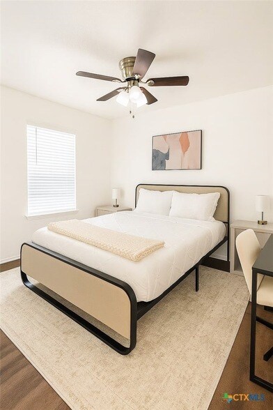 Building Photo - 2703 Tara Dr