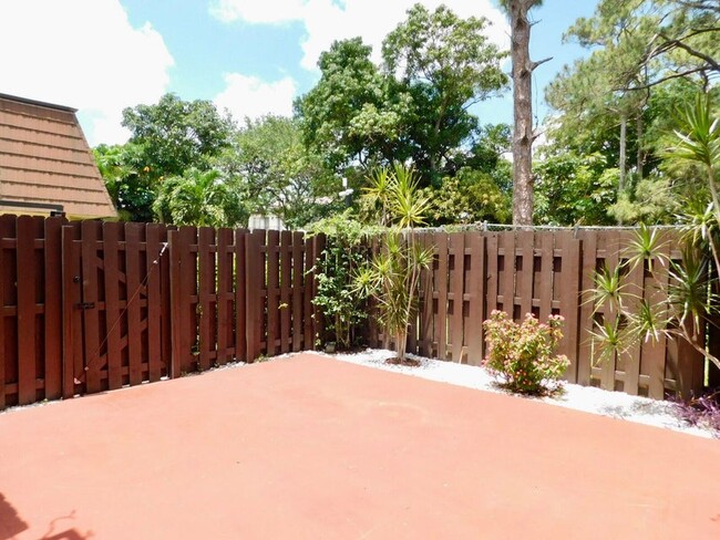 Patio - 4155 Turnberry Cir