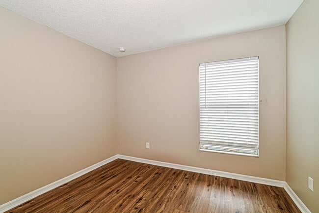 Building Photo - 8655 Fort Jefferson Blvd