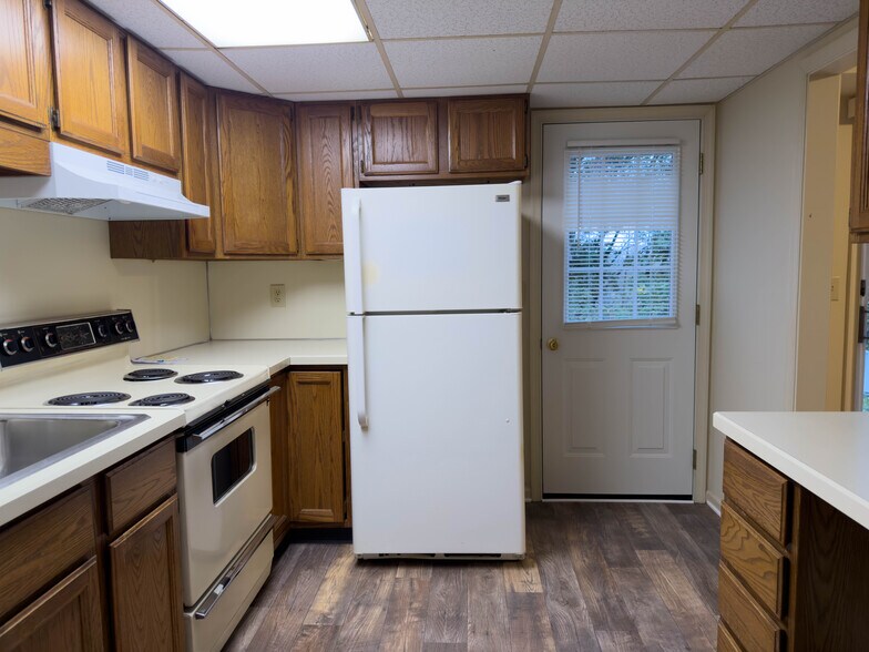 Building Photo - 126 S Court St