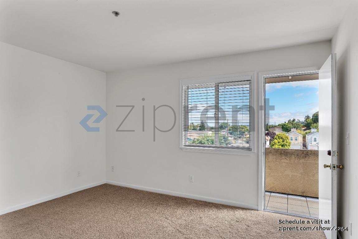 Building Photo - 325 Vaqueros Ave
