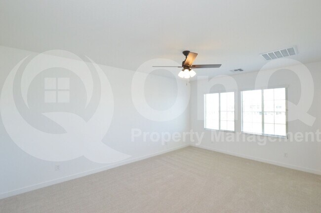 Building Photo - 9418 E Solina Ave