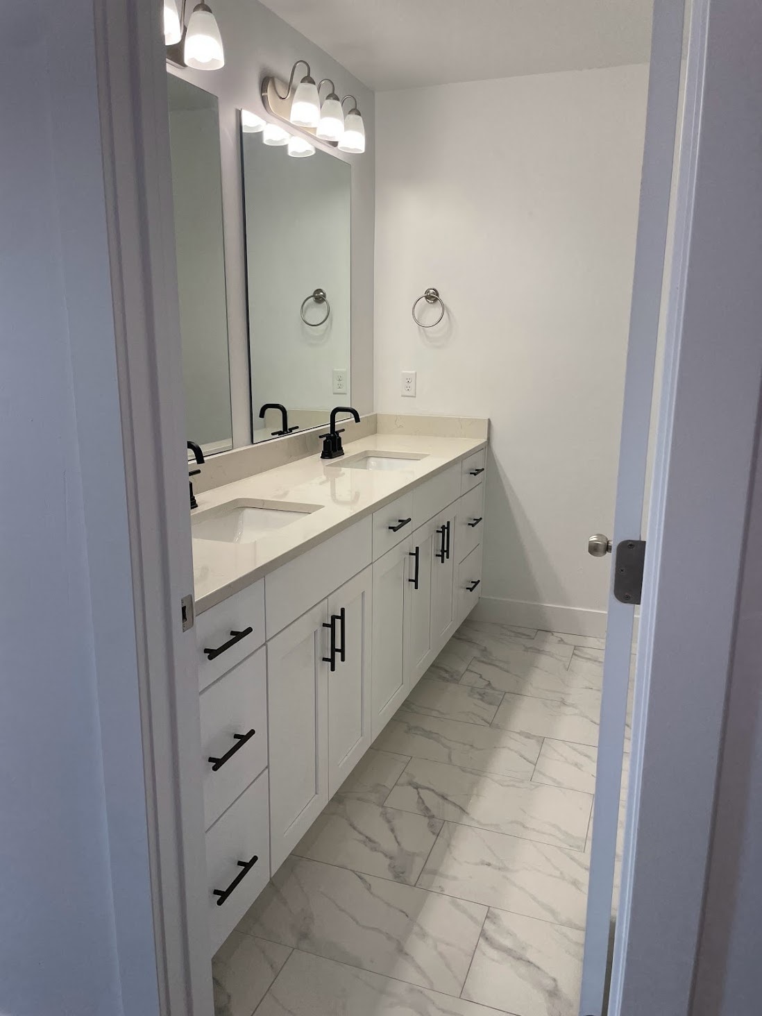 Building Photo - 10817 N Black Shale Loop