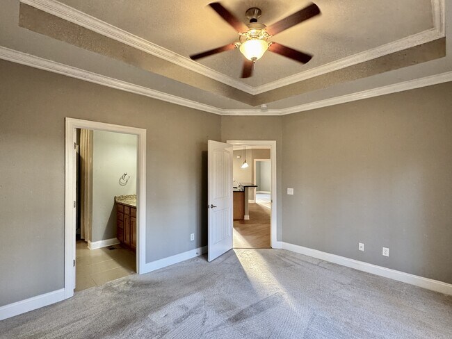 Building Photo - 293 Elohi Way