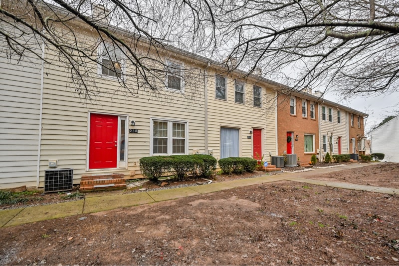 Building Photo - 238 Chads Ford Way