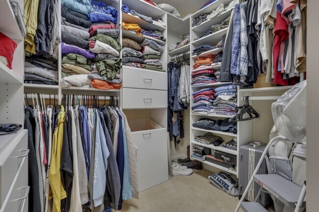 Building Photo - 7097 Pleasant Colony Cir