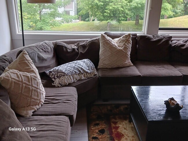 Building Photo - 114 Easterly Rd