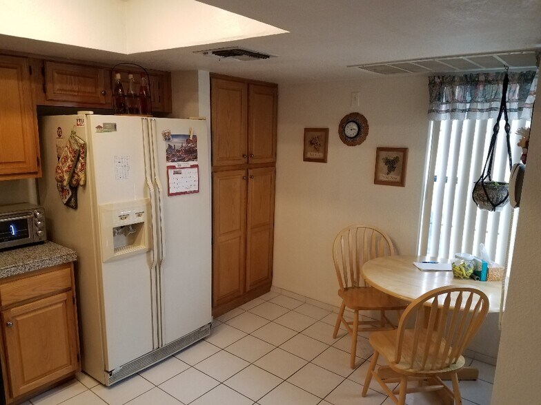Building Photo - 9775 N 93rd Way