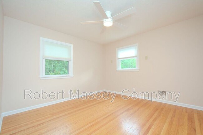 Building Photo - 1813 Crossgate Ln