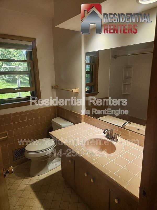 Building Photo - 15205 Merrie Cir