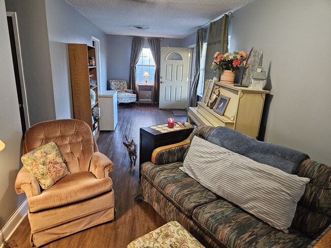 Building Photo - 1207 Gma