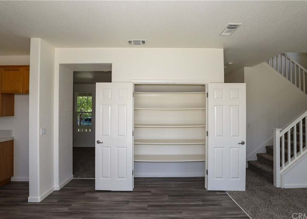 Building Photo - 468 Beckman Way