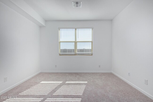 Building Photo - 16009 W Smoketree Dr