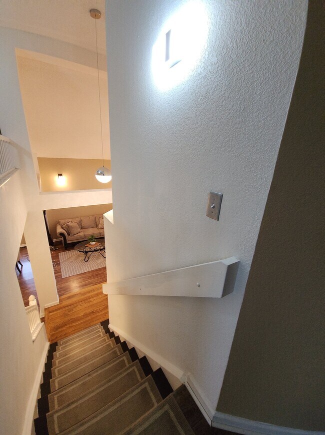 Building Photo - 5415 S Dunkirk Way