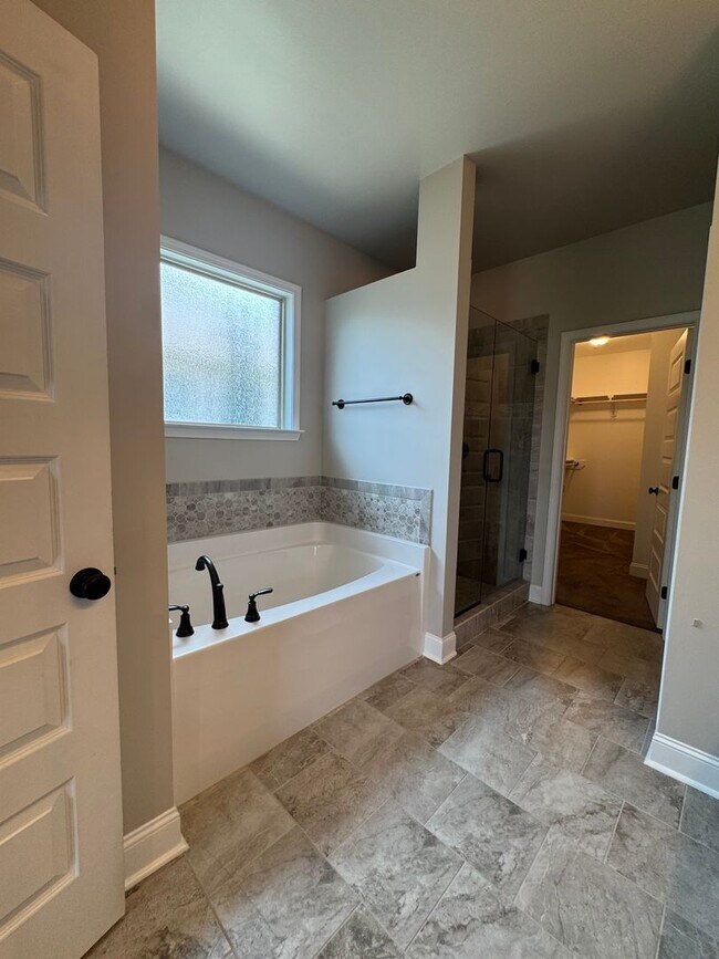 Building Photo - 234 Pumprock Dr