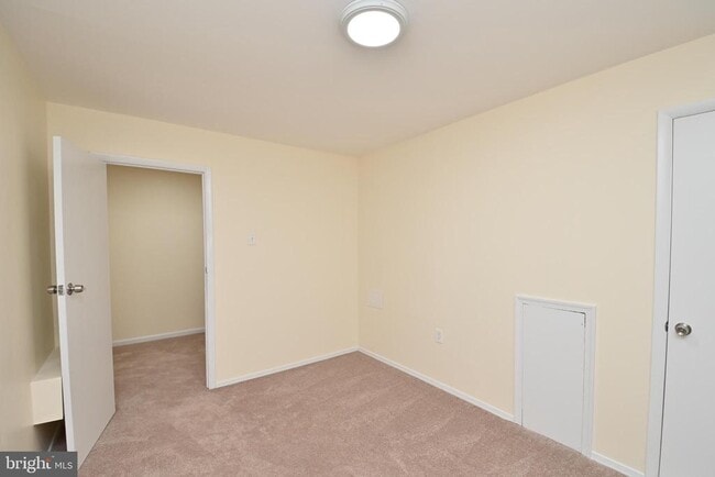 Building Photo - 2767 January Ct