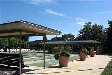 Building Photo - 15101 Interlachen Dr