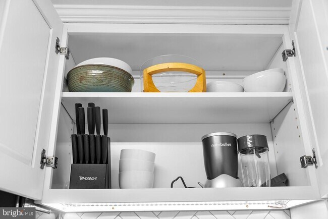 Building Photo - 4600 Duke St