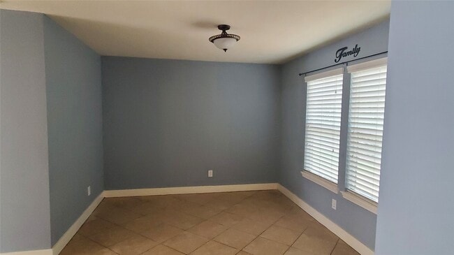 Building Photo - 6207 Spruce Bough Ct