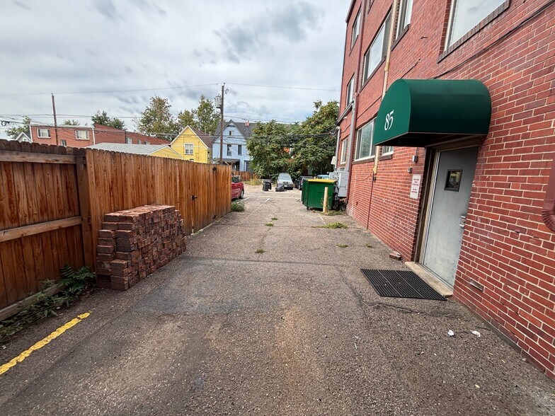 Building Photo - 85 N Grant St