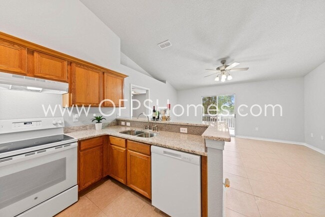 Building Photo - 107 Cabana Way