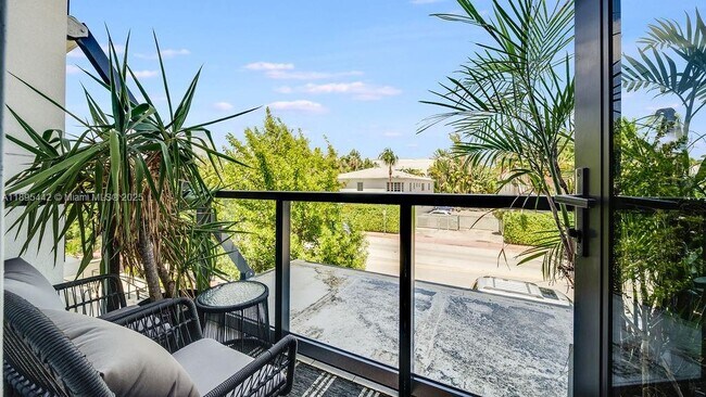 Building Photo - 1030 15th St