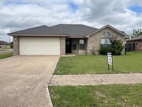 Building Photo - 3615 Levy Ln