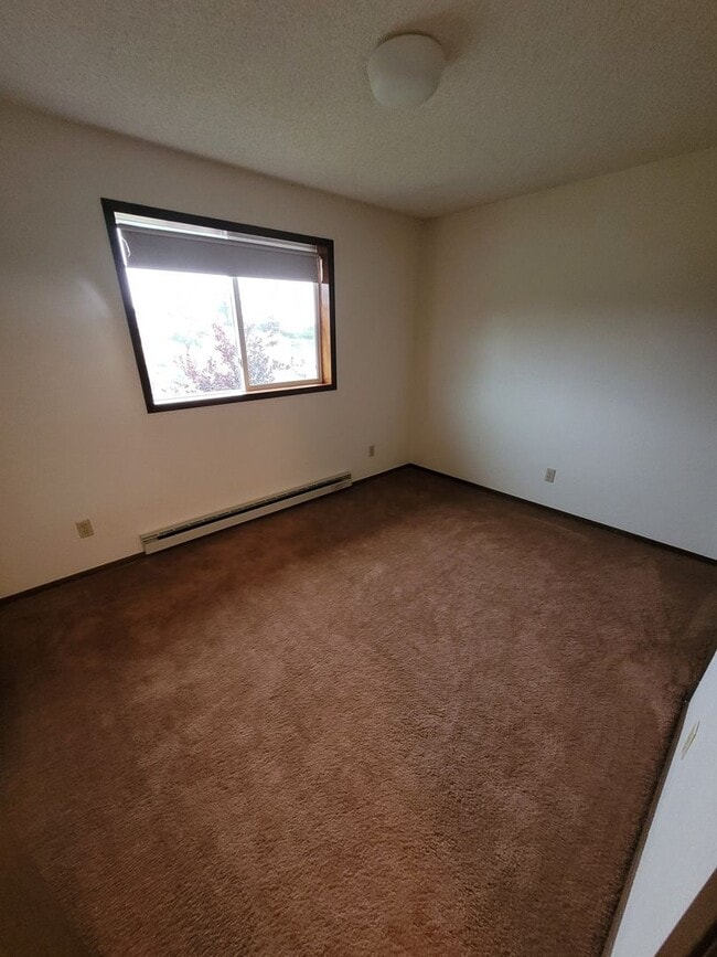 Building Photo - 6731 Hollister Dr