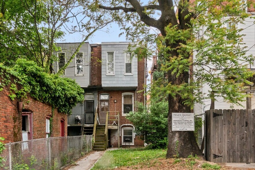 Building Photo - 2841 n Calvert Street